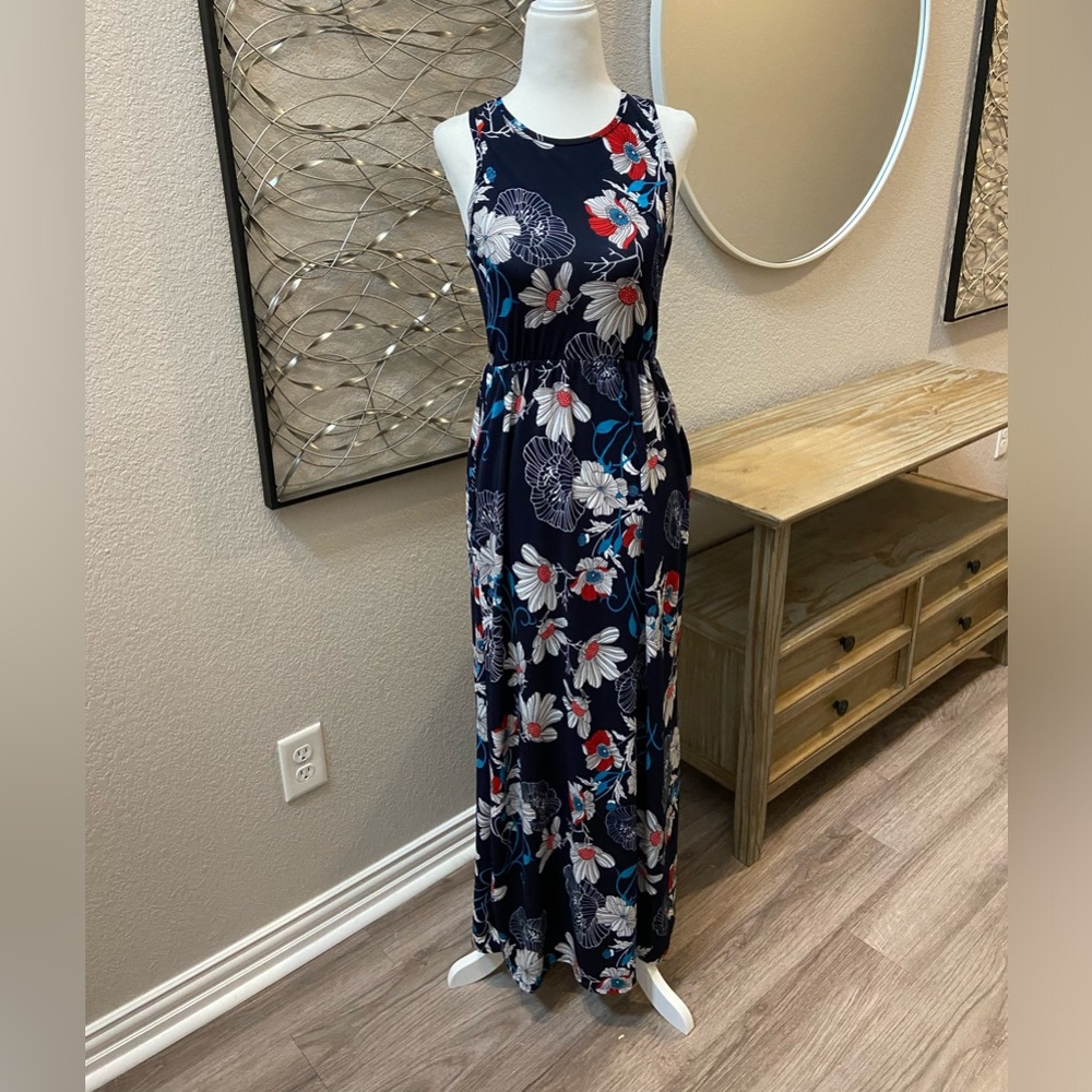 SLEEVELESS TANK MAXI DRESS